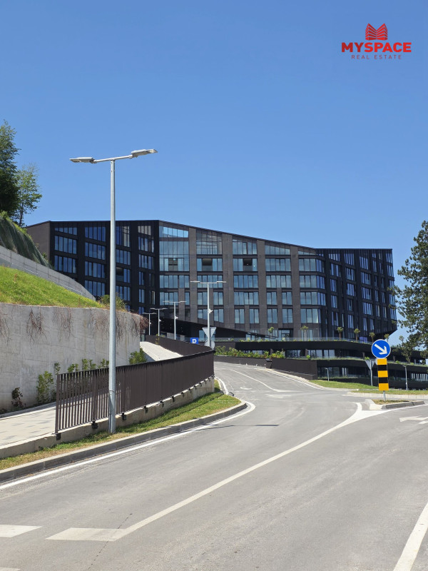 MY SPACE/LUX STAN SA GARAZOM/Trebevic/ ROOF GARDENS/116m2