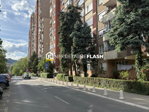 FLASH: Dvosoban stan - ZENICA - Mejdandžik / Strogi centar
