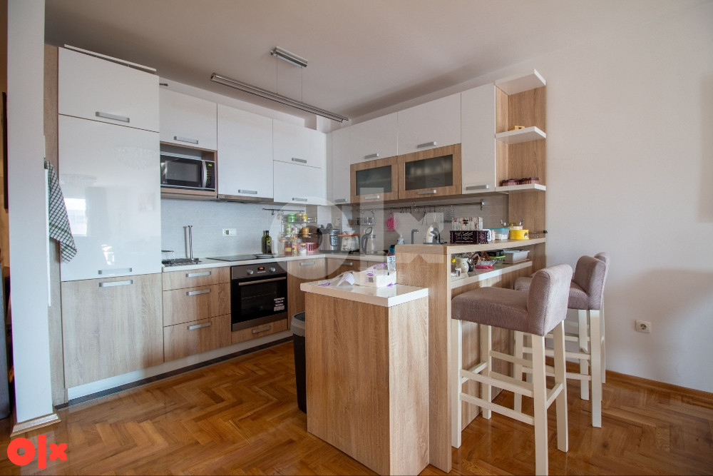 NOVA OTOKA | Namješten četverosoban stan | 174 m2 + garaža 19