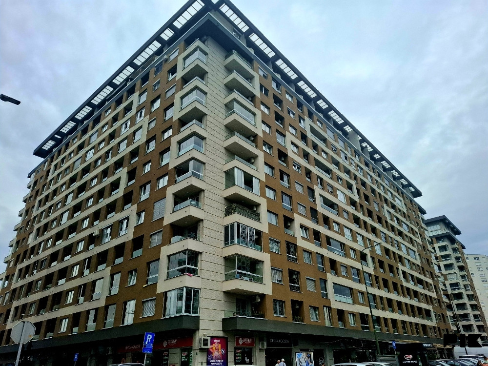 NOVA OTOKA | Namješten petosoban stan | 174 m2 + garaža