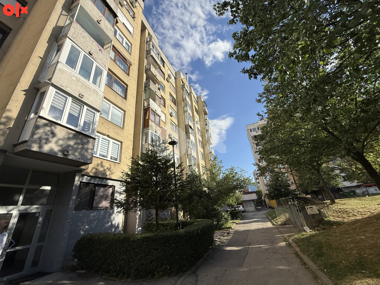 Adaptiran dvosoban stan 49 m2 Dobrinja predzadnji sprat photo 1