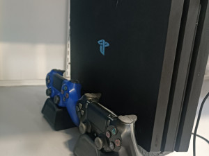 PLAYSTATION 4 PRO