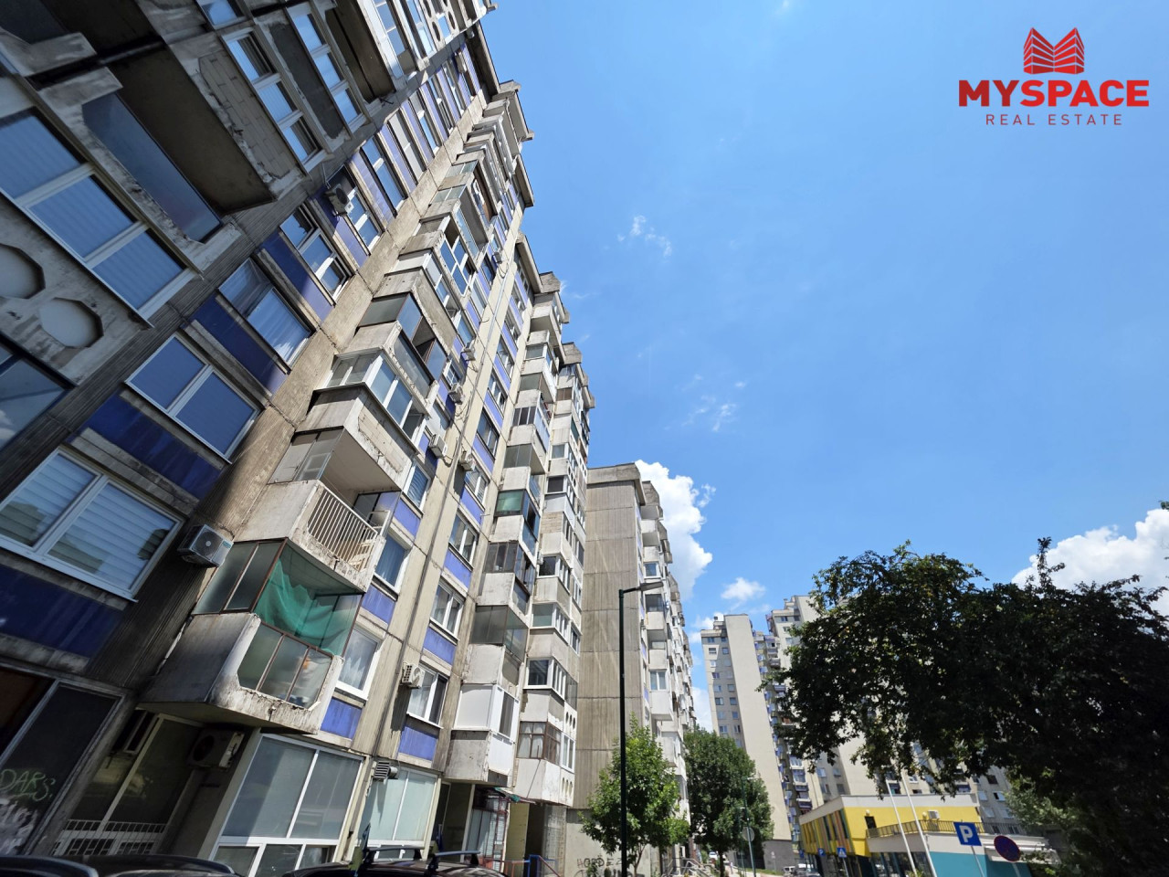 MY SPACE/ Trosoban renoviran stan/ Alipašino polje/ 70m2 19