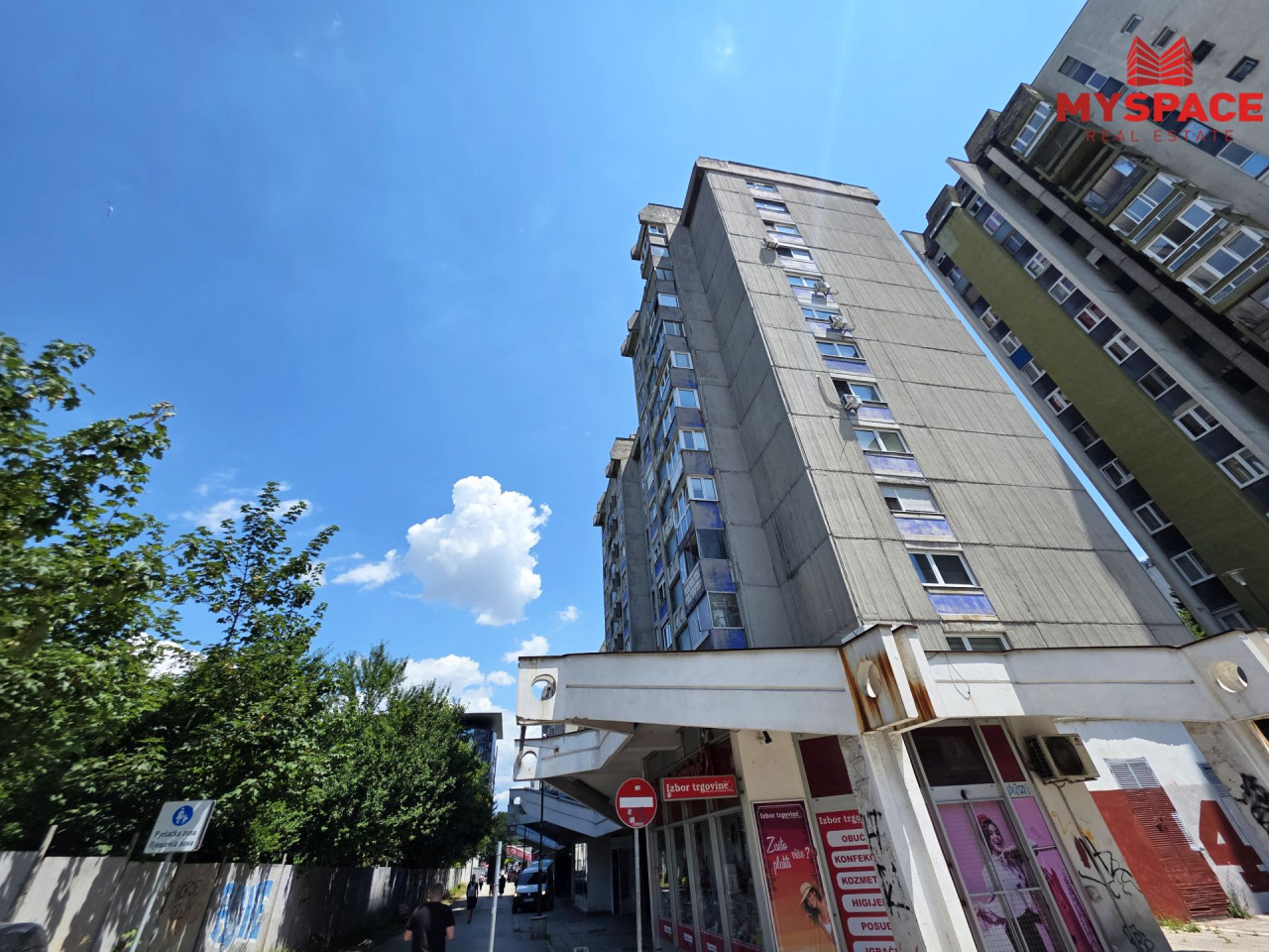 MY SPACE/ Trosoban renoviran stan/ Alipašino polje/ 70m2 20