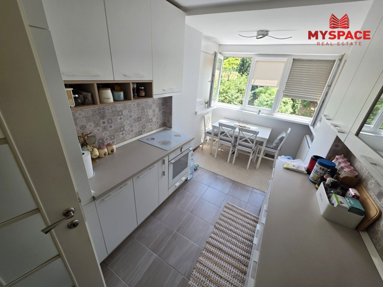 MY SPACE/ Trosoban renoviran stan/ Alipašino polje/ 70m2 8