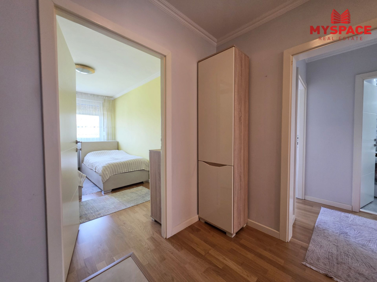 MY SPACE/ Trosoban renoviran stan/ Alipašino polje/ 70m2 10
