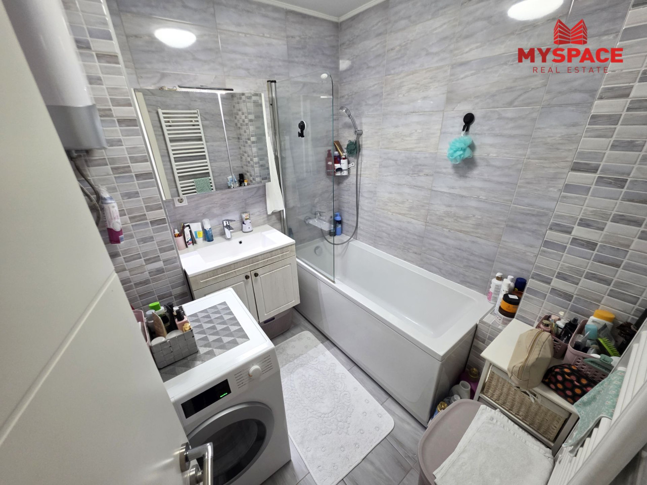 MY SPACE/ Trosoban renoviran stan/ Alipašino polje/ 70m2 13