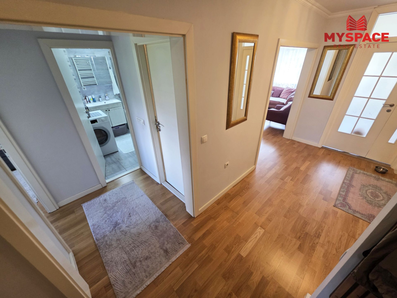 MY SPACE/ Trosoban renoviran stan/ Alipašino polje/ 70m2 12