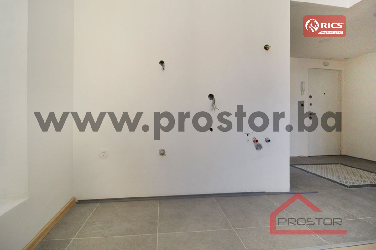 PROSTOR prodaje: Trosoban stan, ulica Jezero, Centar photo 4