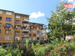 PROSTOR prodaje: Trosoban stan sa dva balkona, Dobrinja