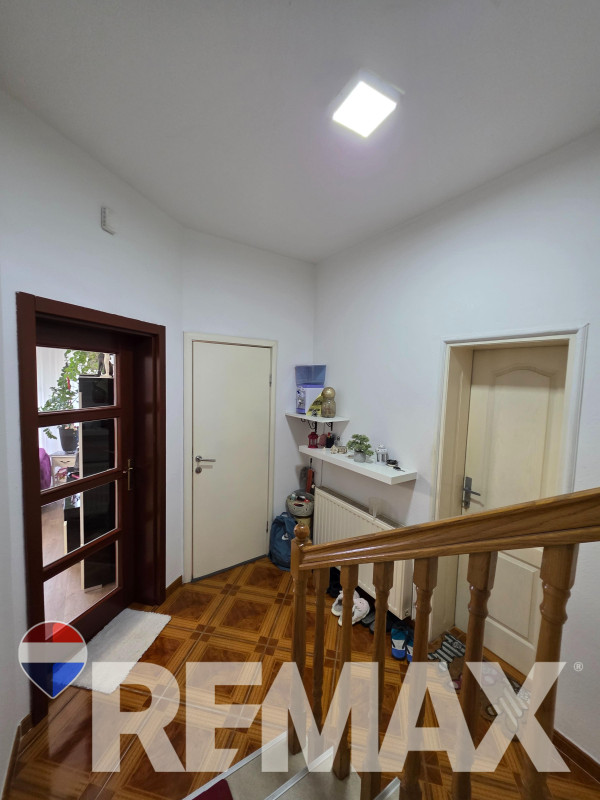 Odlična porodična kuća sa garažom / Zalužani, Banja Luka 16