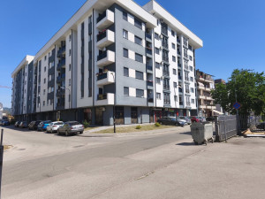 STAN 75M2, USKORO USELJIV, BORIK, IZA AUDI SERVISA 065 22 33 44 photo 2