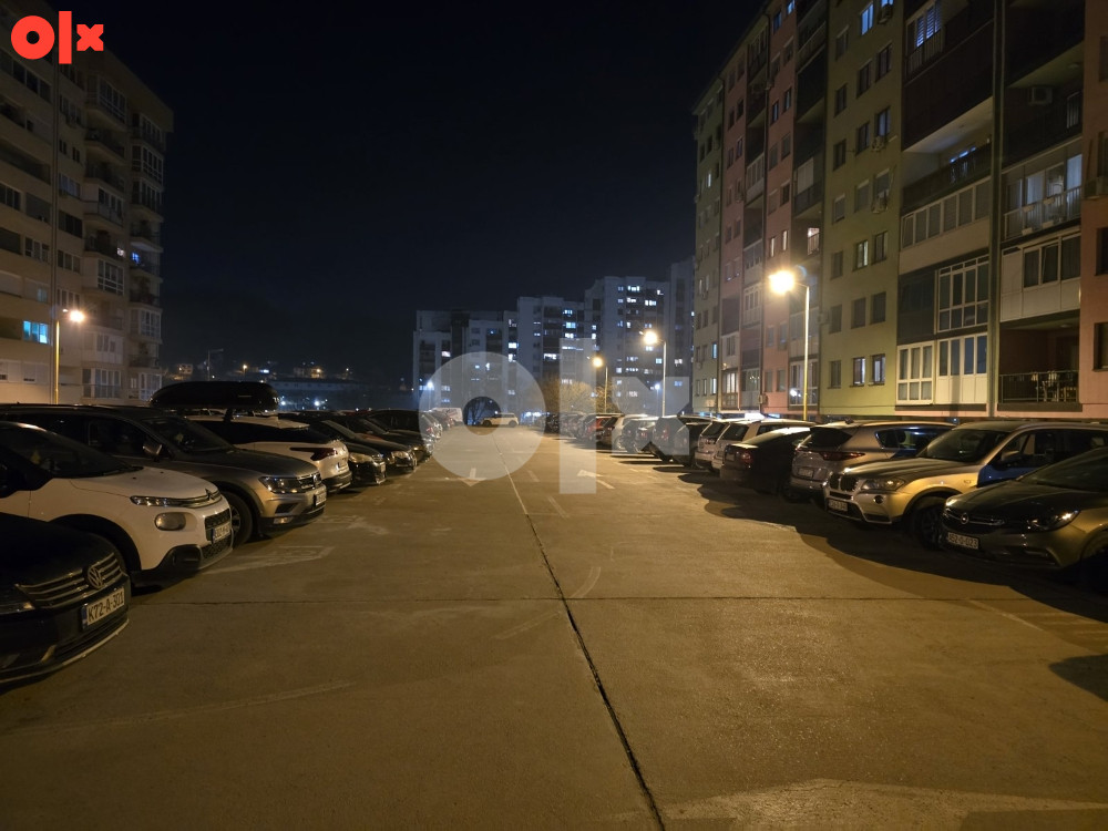 Parikng mjesto nad Garažama Tuzla 8