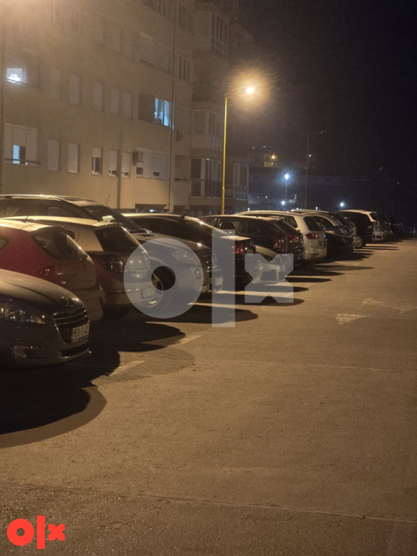 Parikng mjesto nad Garažama Tuzla 7