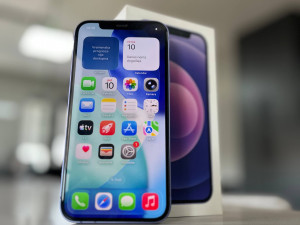iPhone 12 64GB - Zdravlje bat. 77%