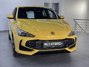 MG3 HYBRID COMFORT 1,5 l Hybrid 5 VRATA 2025