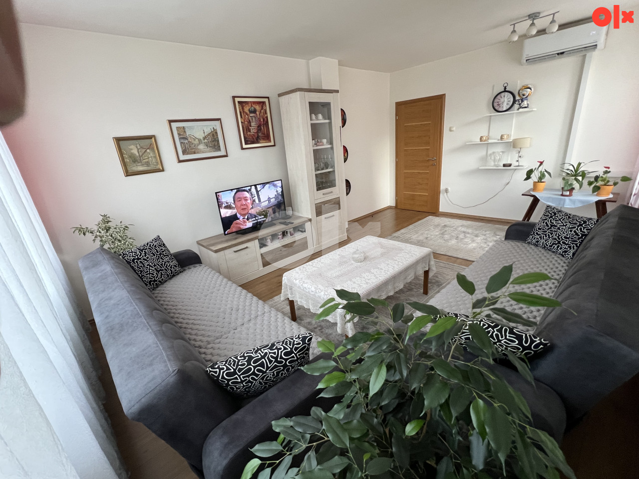 CENTAR Bihaća - Renoviran i namješten stan 3