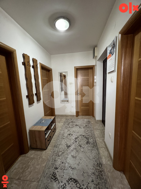CENTAR Bihaća - Renoviran i namješten stan 11