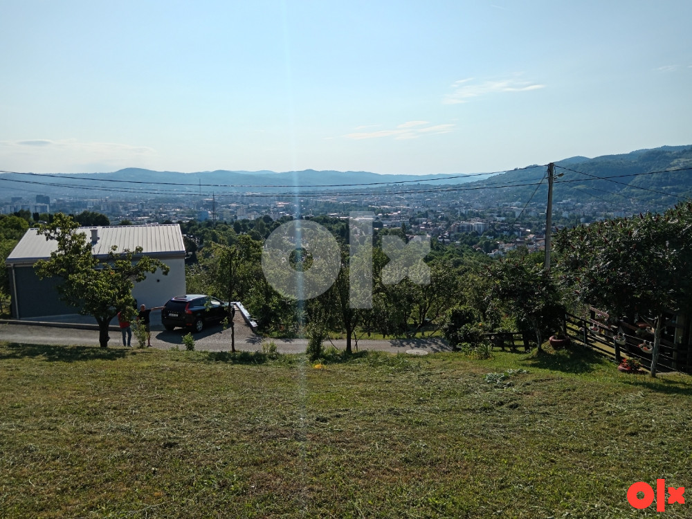 Plac Pobrđe, pogled na grad 3