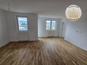 Stan Pale 48,49m2, drugi sprat, pogled na Pale photo 4