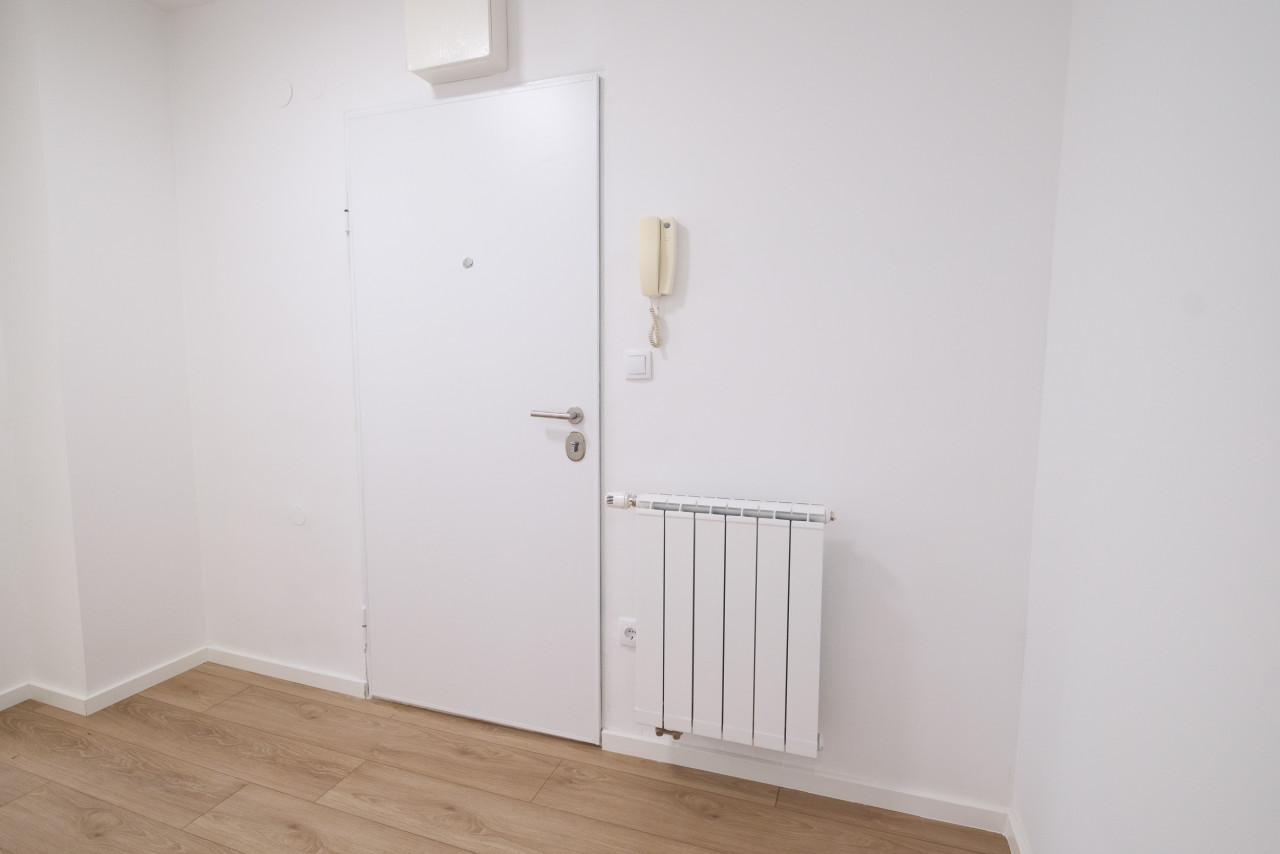 Prodaja trosoban renoviran stan Dobrinja 14