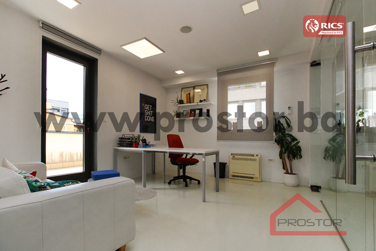 PROSTOR izdaje: Poslovni prostor, 227m2. Skenderija 7