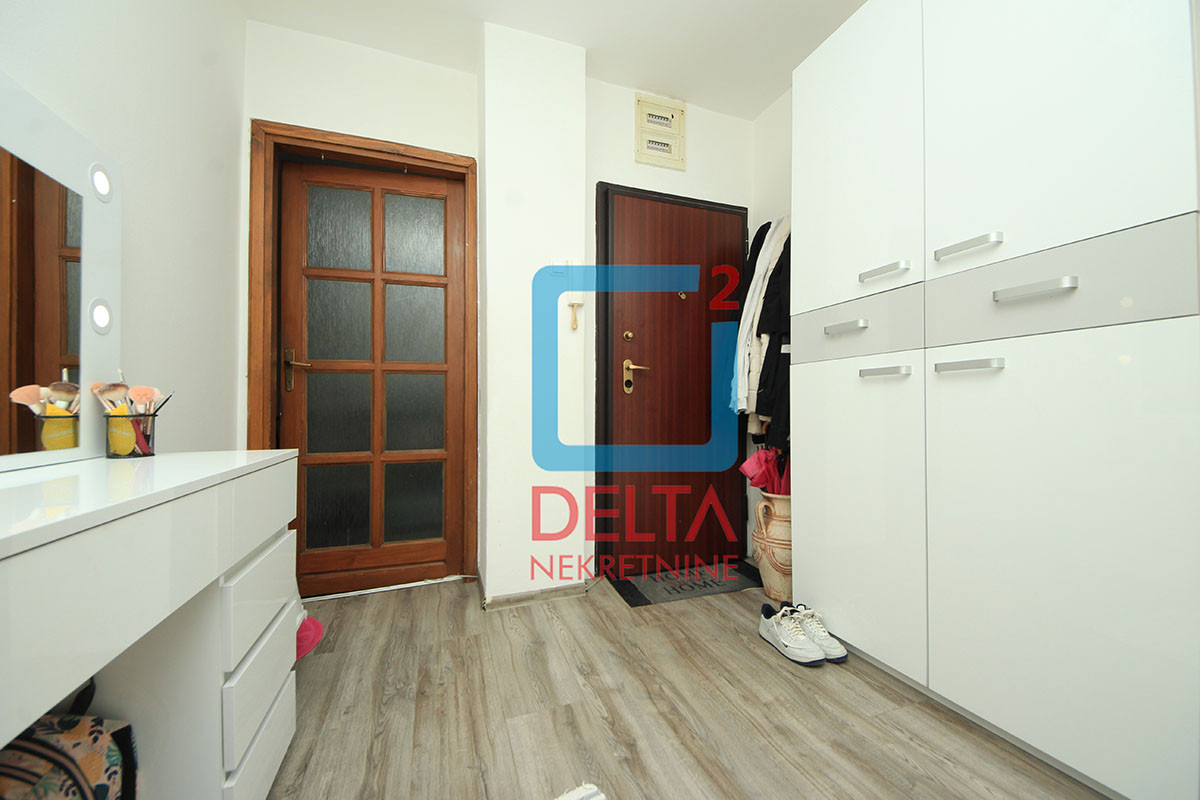 Namješten dvosoban stan / 67m2 / Kovačići / Grbavica 9