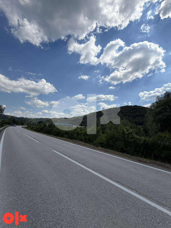 PRODAJE SE - Zemljište - Poslovna zona HALKIĆI - B.KRUPA 7