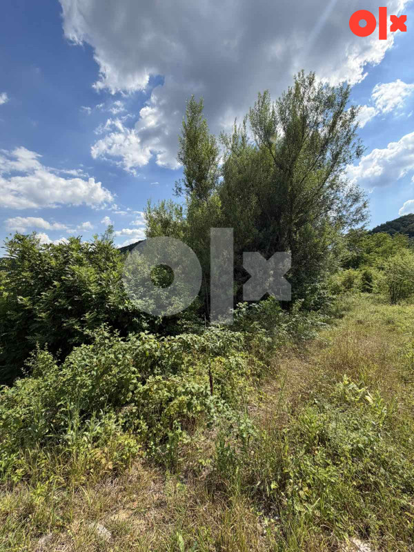 PRODAJE SE - Zemljište - Poslovna zona HALKIĆI - B.KRUPA 8