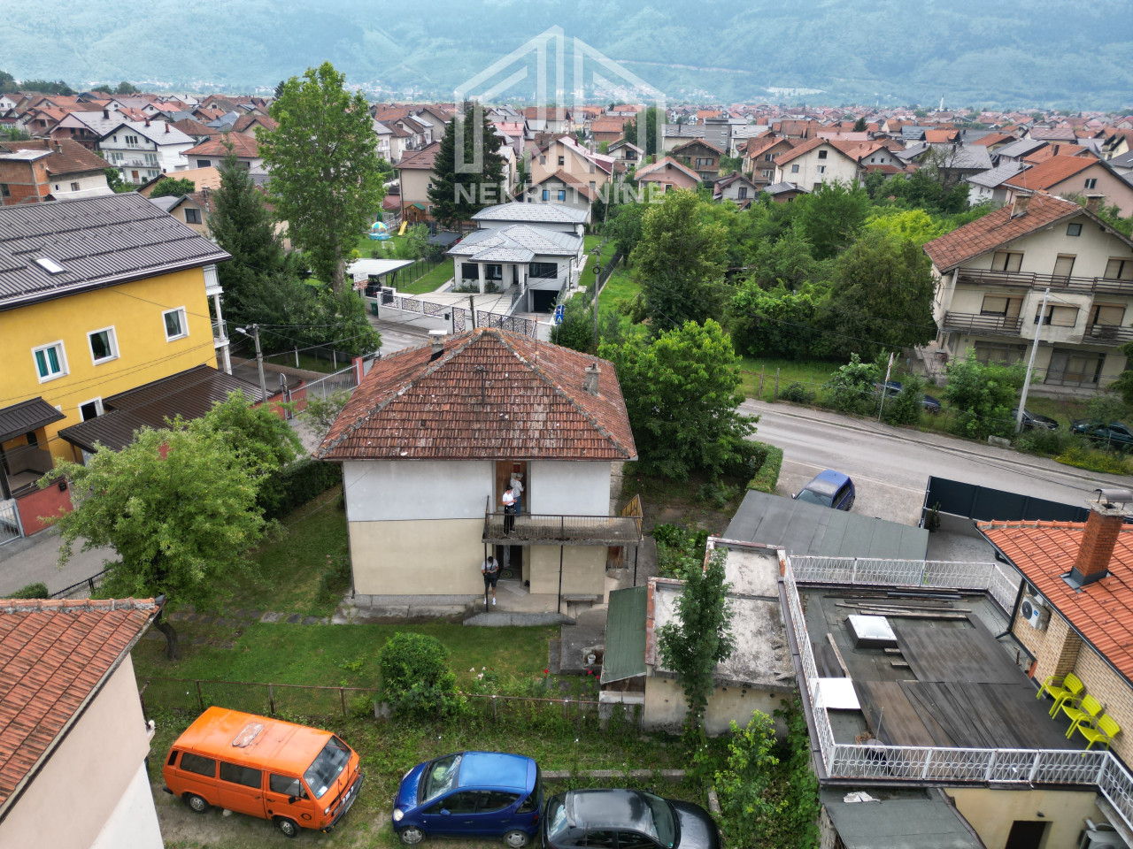 NN Nekretnine : Kuća sa dvorištem i garažom - Butmir - Ilidža photo 2