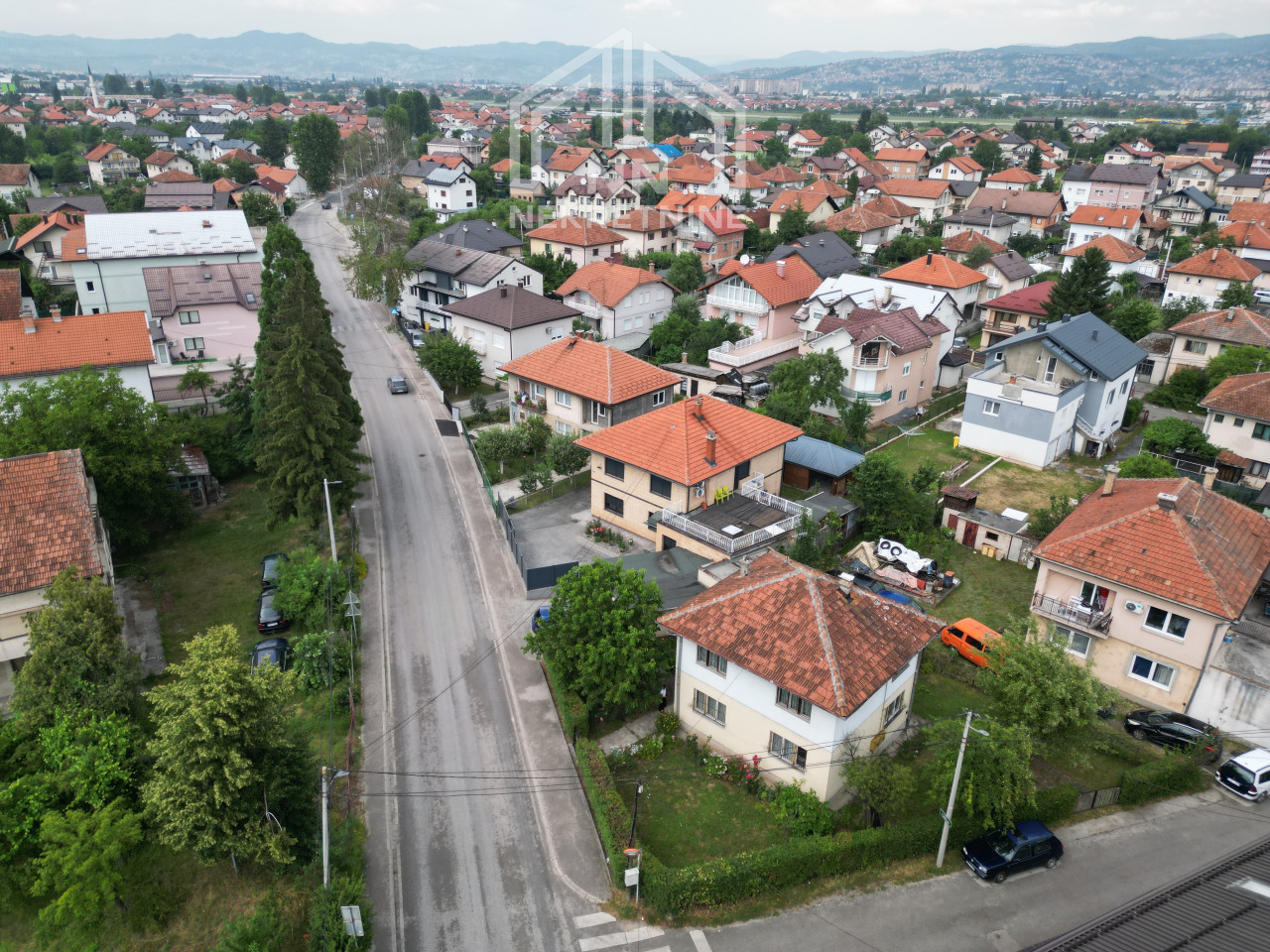 NN Nekretnine : Kuća sa dvorištem i garažom - Butmir - Ilidža photo 4