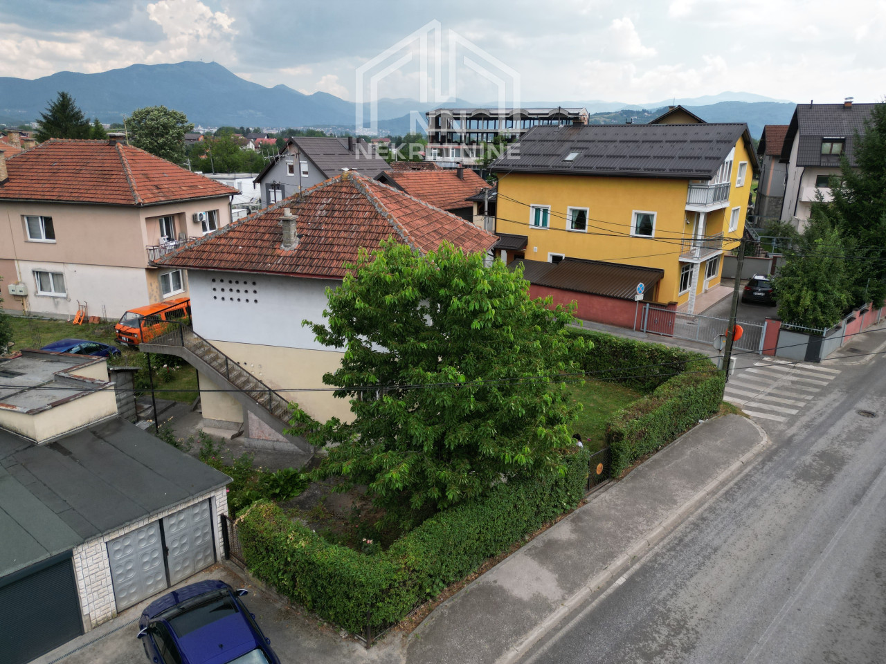 NN Nekretnine : Kuća sa dvorištem i garažom - Butmir - Ilidža photo 5