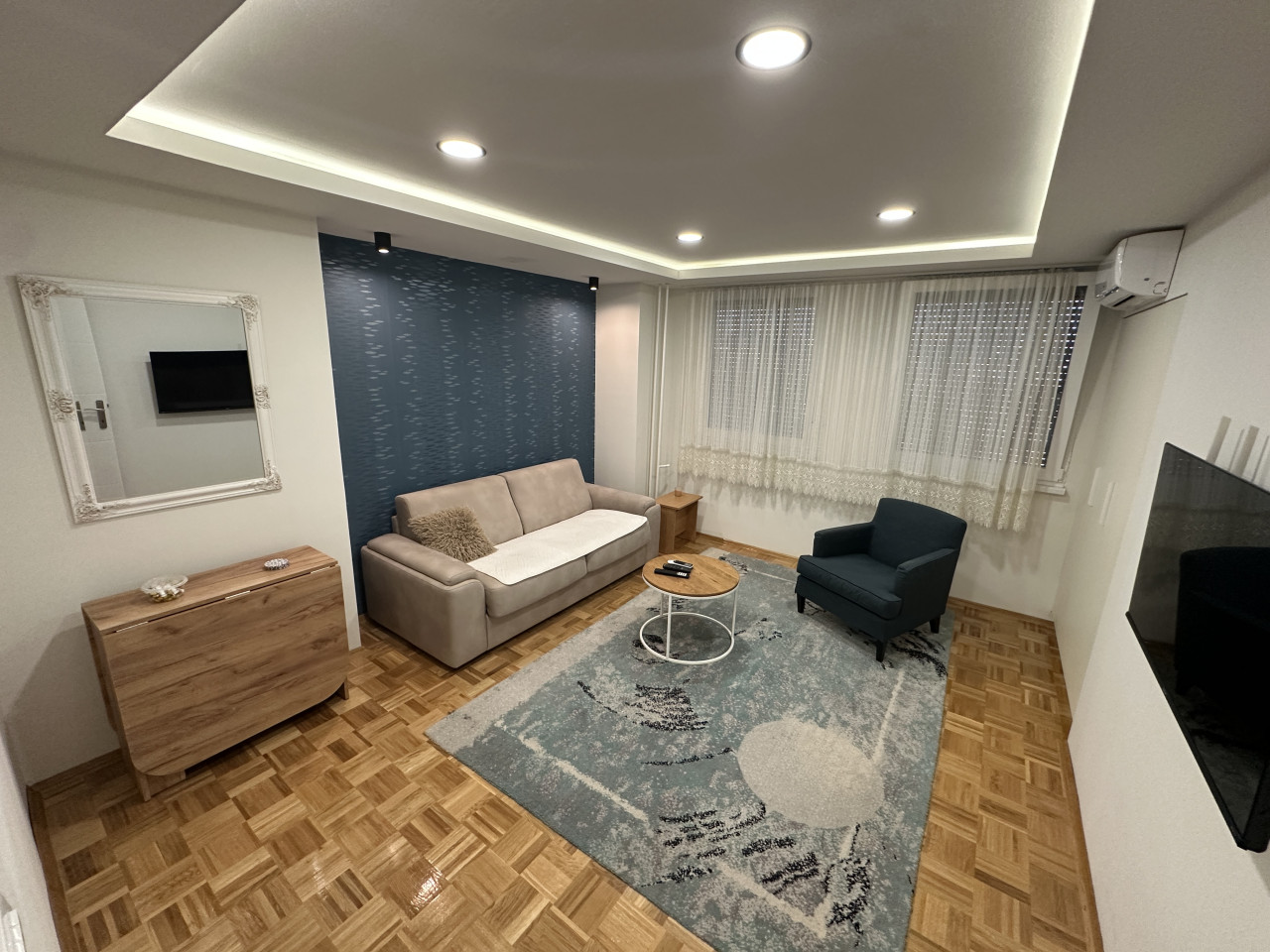 Kompletno renoviran dvosoban stan - 40 m2