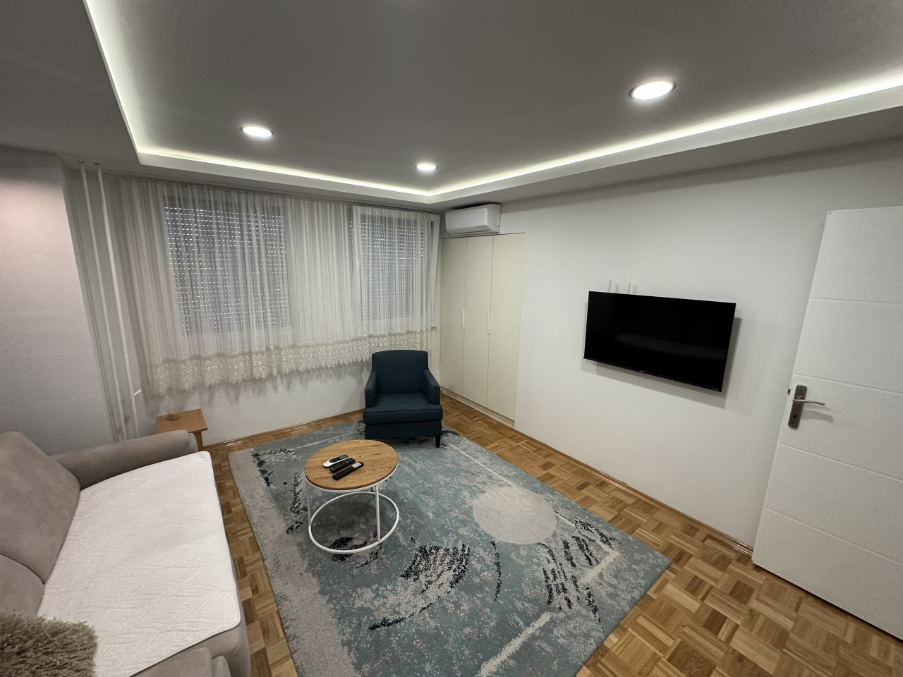 Kompletno renoviran dvosoban stan - 40 m2 3