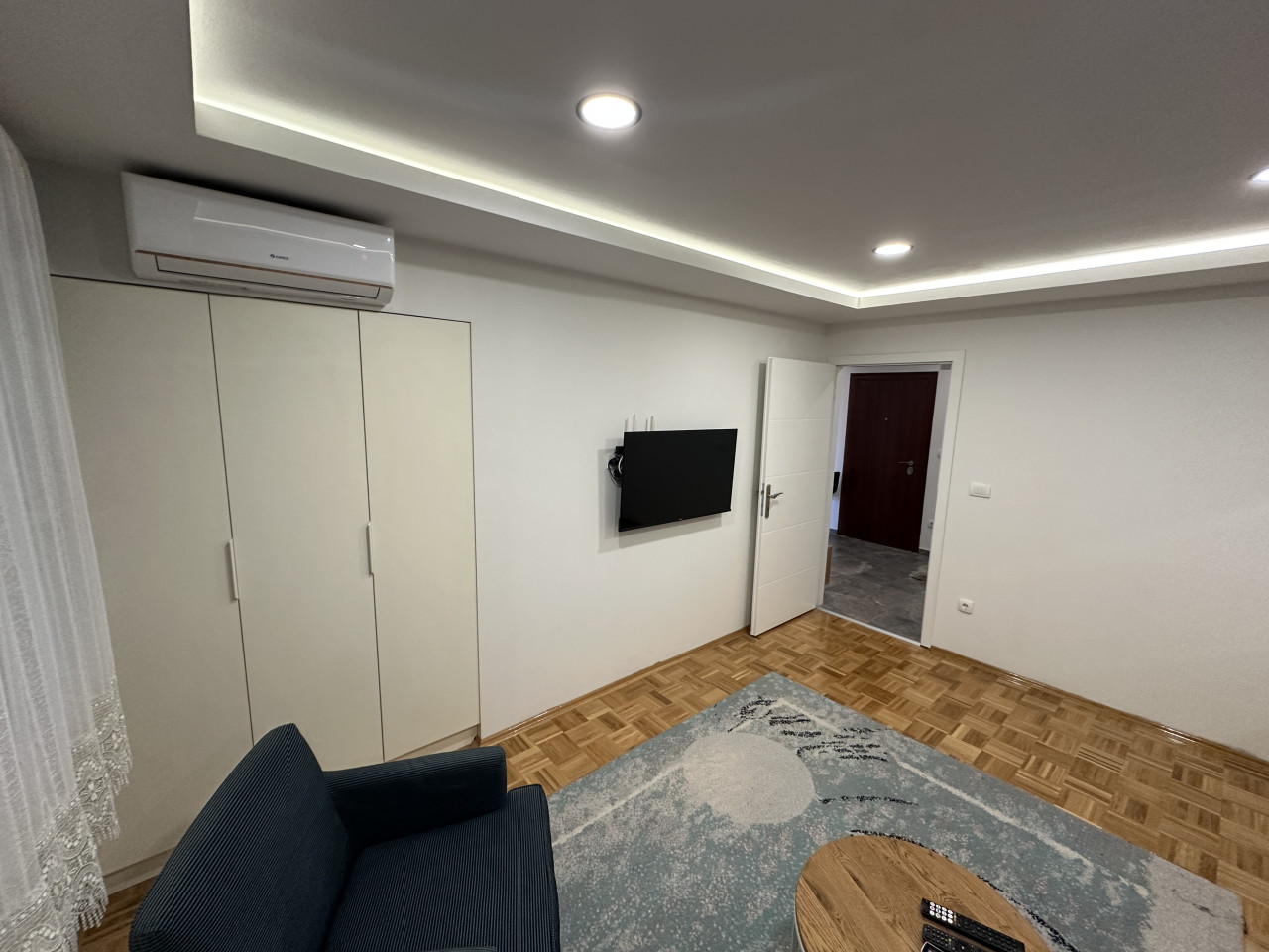 Kompletno renoviran dvosoban stan - 40 m2 5