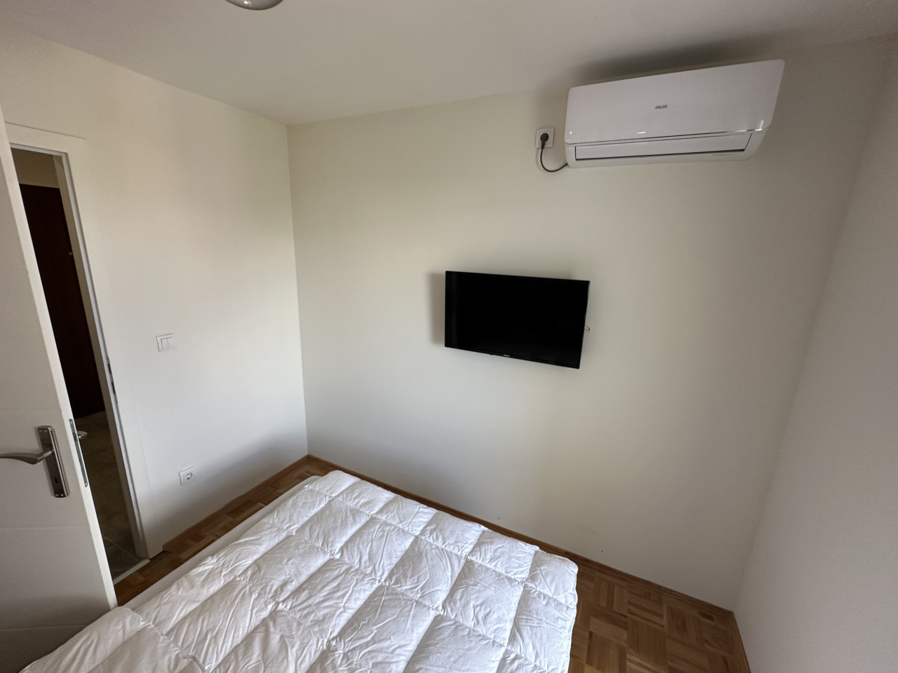 Kompletno renoviran dvosoban stan - 40 m2 20