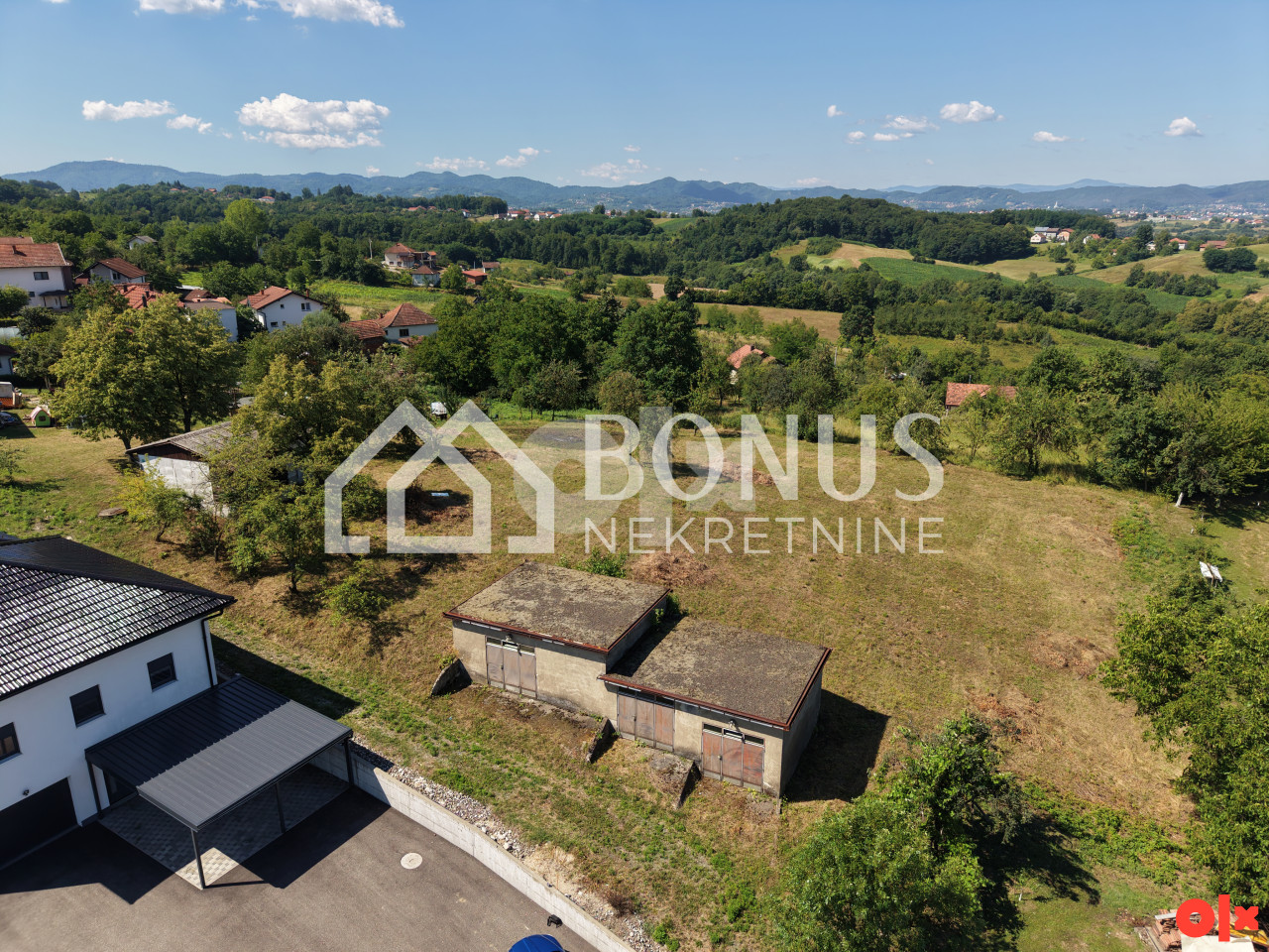 Zemljište sa vikendicom i tri garažna mjesta, Rosulje - Tešanj 15