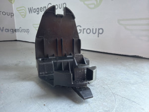 Nosac trokuta Audi A4 B8 (fotografija 2)