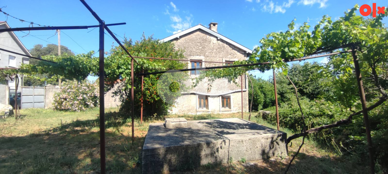 Kuća Stolac Crnici 4617m2