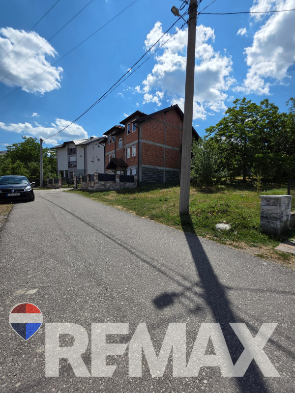 Prelijepa parcela za izgradnju porodične kuće / Ada, Banja Luka 3