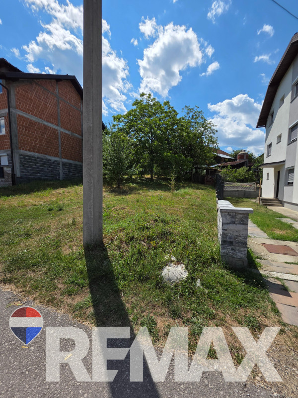 Prelijepa parcela za izgradnju porodične kuće / Ada, Banja Luka 4