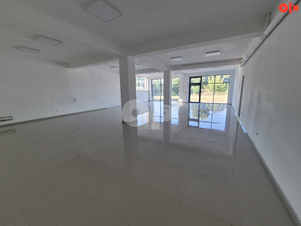 Poslovni prostor Gradačac 180m2 2