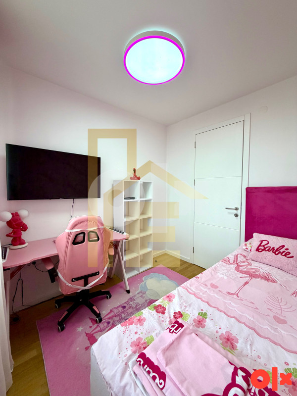 Na prodaju LUX četverosoban stan, naselje Lauš 20
