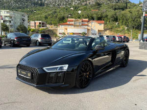 Audi R8  Spyder V10 FSI