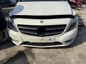 FAR BRANIK BLATOBRAN MERCEDES B KLASA W246 2016