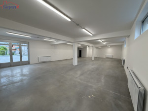 Višenamjenski Poslovni prostor 250m2/Ilidža/ Veliki Parking/ Novo