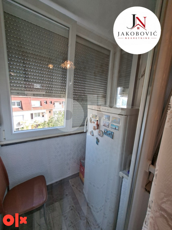 Trosoban stan 72 m2 centar Brčkog 11