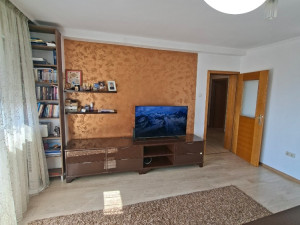 Trosoban stan 72 m2 centar Brčkog photo 4