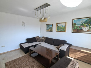 Trosoban stan 72 m2 centar Brčkog photo 3