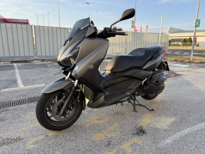 YAMAHA X MAX 400